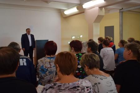 Кандидат в депутаты Московской областной Думы ОТ КПРФ Александр Наумов провел встречи с избирателями в Озёрах