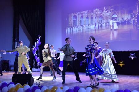 Г.А. Зюганов посетил гала-концерт Всероссийского конкурса детского и юношеского творчества "Земля талантов"