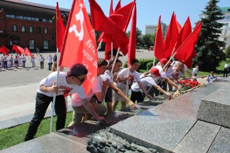 В Пензе прошёл молодёжный марш «Антикапитализм – 2016»