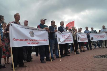 Ленинградские коммунисты вновь поддержали садоводов и огородников