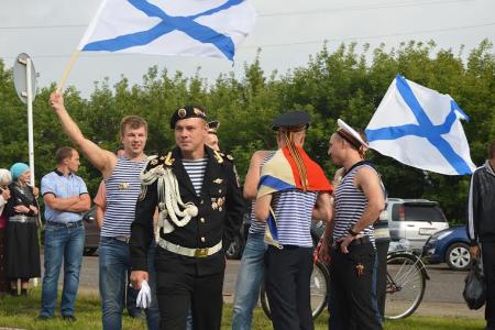 В Алтайском крае при поддержке КПРФ появился памятник защитникам морских рубежей России