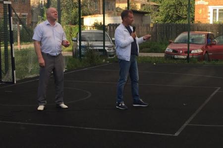 Нижегородская область. Денис Вороненков провел встречу на спортивной площадке в Кстово