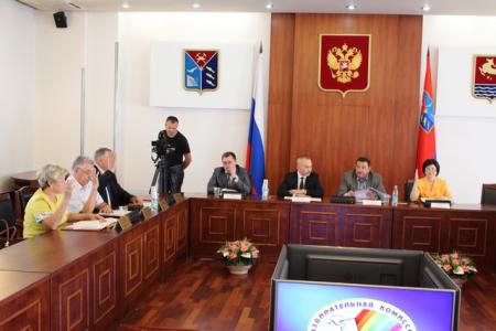 Магадан. Зарегистрирован кандидат в депутаты Госдумы от КПРФ С.П. Иваницкий