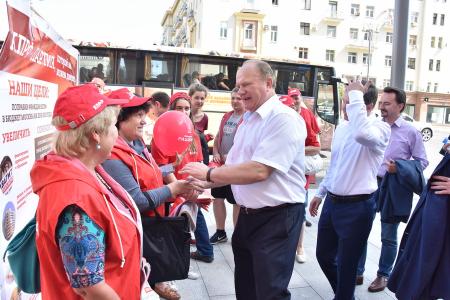 Г.А. Зюганов принял участие в акции «Галерея кандидатов» в Москве