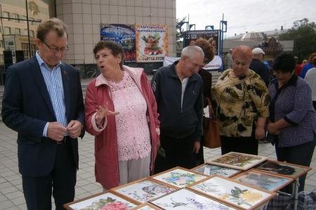 Владимир Поздняков поздравил забайкальских дачников с профессиональным праздником