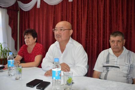 Республика Калмыкия. Депутаты-коммунисты проводят встречи с населением