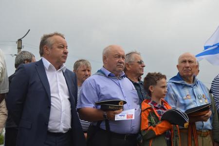 В Алтайском крае при поддержке КПРФ появился памятник защитникам морских рубежей России