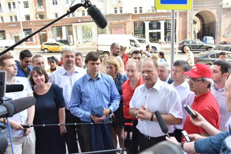 Г.А. Зюганов принял участие в акции «Галерея кандидатов» в Москве