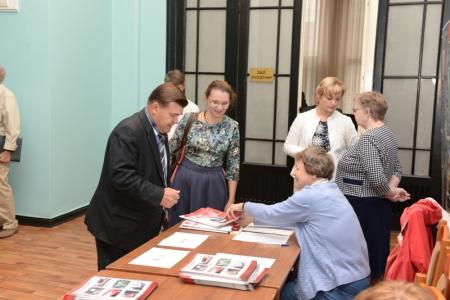 Начал свою работу VIII Съезд народных депутатов Новосибирской и Томской областей