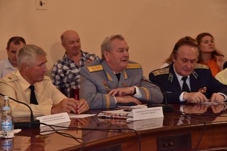 В Москве подписан меморандум о поддержке КПРФ на выборах