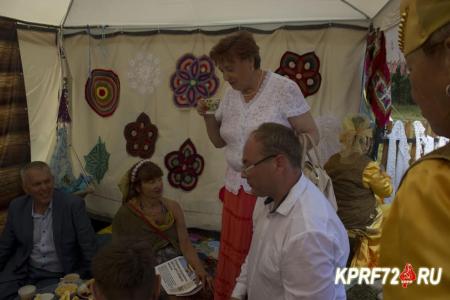 Тюменское областное отделение КПРФ приняло участие в IX международном фестивале историко-культурного наследия  сибирских татар «Искер-Жиен»