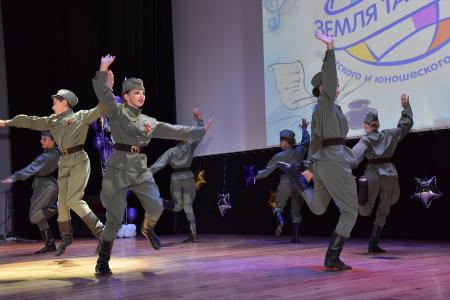 Г.А. Зюганов посетил гала-концерт Всероссийского конкурса детского и юношеского творчества "Земля талантов"