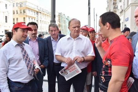 Г.А. Зюганов принял участие в акции «Галерея кандидатов» в Москве