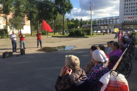 ​Кандидат в депутаты Госдумы  В.В. Клёнов провёл встречи с избирателями Советского и Ленинского районов города Иваново