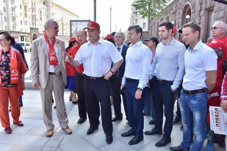 Г.А. Зюганов принял участие в акции «Галерея кандидатов» в Москве
