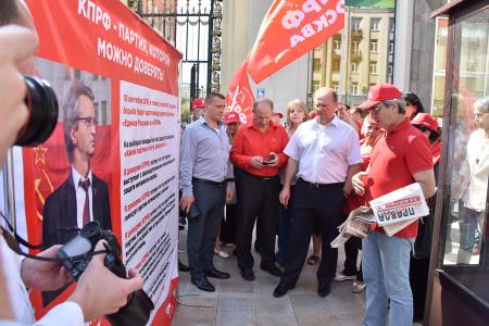Г.А. Зюганов принял участие в акции «Галерея кандидатов» в Москве