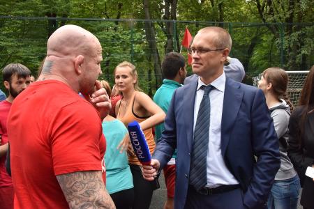 Г.А Зюганов принял участие в открытии в Москве волейбольного турнира «Быстрее, выше, сильнее», посвященного Дню физкультурника