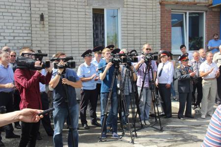Свердловская область. Николай Езерский в Первоуральске принял участие в торжественном открытии памятника патрульному автомобилю
