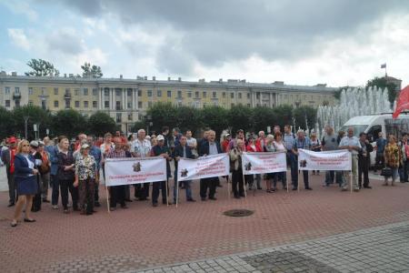 Ленинградские коммунисты вновь поддержали садоводов и огородников
