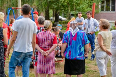 Республика Башкортостан. Жители Уфы активно поддерживают инициативы КПРФ на дворовых встречах с Александром Ющенко