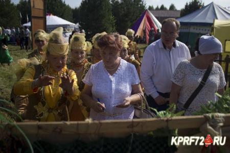 Тюменское областное отделение КПРФ приняло участие в IX международном фестивале историко-культурного наследия  сибирских татар «Искер-Жиен»
