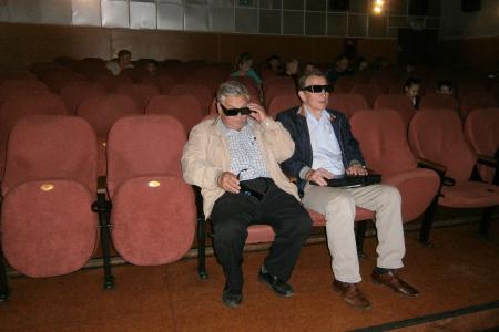 Руководство «Читинской государственной кинокомпании» поблагодарило Владимира Позднякова за привлечение в регион 25 млн. рублей на переоснащение кинотеатров