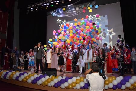 Г.А. Зюганов посетил гала-концерт Всероссийского конкурса детского и юношеского творчества "Земля талантов"