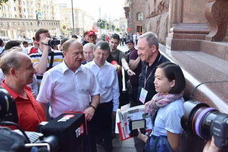 Г.А. Зюганов принял участие в акции «Галерея кандидатов» в Москве