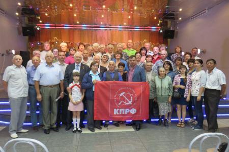 Член Президиума ЦК КПРФ, герой Социалистического труда Пётр Романов продолжает встречаться с жителями Кемеровской области