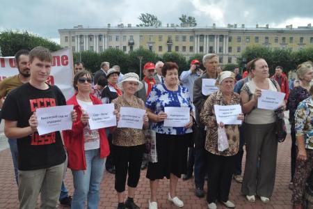 Ленинградские коммунисты вновь поддержали садоводов и огородников