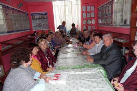 Первый секретарь Псковского обкома КПРФ Александр Рогов встретился с малолетними узниками фашистских концлагерей