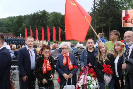 Сахалинская область. День окончания Второй мировой войны под красными флагами