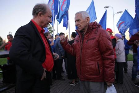 Кандидат от «Единой России» не пришёл на дебаты с Валерием Рашкиным