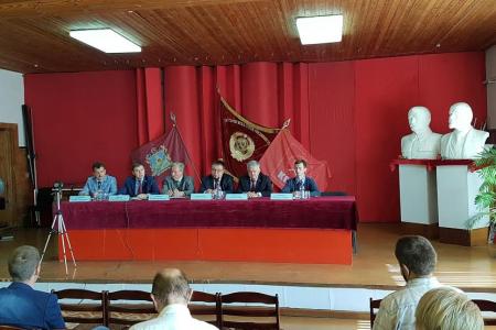 Ю.В. Афонин встретился с партактивом в Брянске и провёл пресс-конференцию для местных СМИ