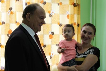 Геннадий Зюганов совершает рабочую поездку в Подмосковье