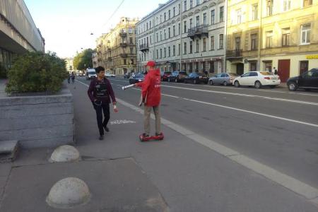 Санкт-Петербург. Комсомольцы Центрального района провели мобильные пикеты