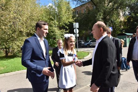 Г.А. Зюганов: «Главная задача школы – подготовить гражданина и патриота». В День знаний лидер КПРФ посетил московскую школу №760