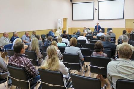 Д.Г. Новиков в ходе поездки в Амурскую область провел встречи во ВНИИ сои и региональном научном центре РАН