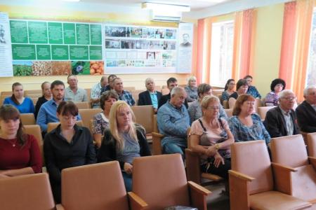 Д.Г. Новиков в ходе поездки в Амурскую область провел встречи во ВНИИ сои и региональном научном центре РАН