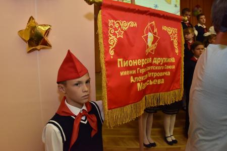 Г.А. Зюганов: «Главная задача школы – подготовить гражданина и патриота». В День знаний лидер КПРФ посетил московскую школу №760