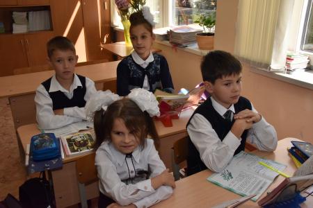 Г.А. Зюганов: «Главная задача школы – подготовить гражданина и патриота». В День знаний лидер КПРФ посетил московскую школу №760