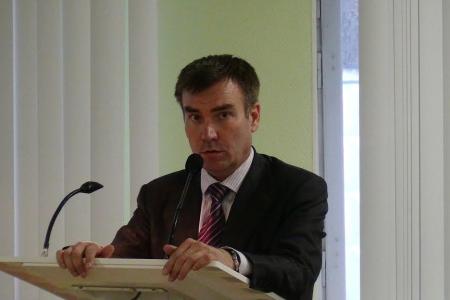 Директор совхоза им. Ленина Павел Грудинин провёл встречу с трудовыми коллективами НИИ в Люберецком районе Московской области
