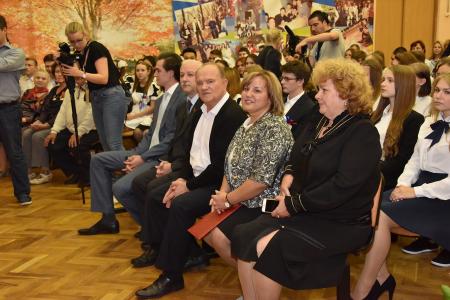 Г.А. Зюганов: «Главная задача школы – подготовить гражданина и патриота». В День знаний лидер КПРФ посетил московскую школу №760