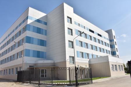 Москва. Г.А. Зюганов посетил НИИ Детской онкологии и гематологии РОНЦ им. Н.Н. Блохина РАМН 