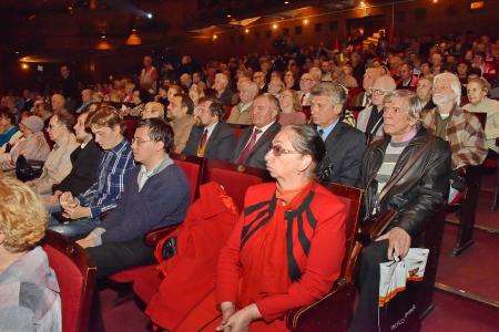 "Мы правы, мы сможем!". Г.А. Зюганов выступил на II Внеочередном съезде народных депутатов Москвы