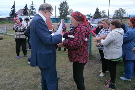 Владимир Поздняков продолжает встречи с избирателями сёл и посёлков Забайкалья