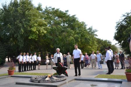 Николай Арефьев в Астрахани принял участие в мероприятиях в честь Дня победы над Японией