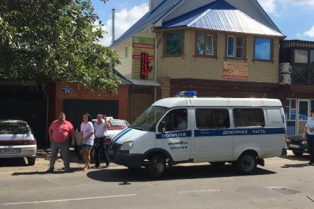 Беззакония в Краснодаре продолжаются. Полиция задержала десять членов предвыборного штаба Обухова