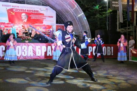 К.К. Тайсаев: «КПРФ и КПБ в одном строю в борьбе за идеалы социализма»