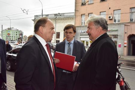 "Мы правы, мы сможем!". Г.А. Зюганов выступил на II Внеочередном съезде народных депутатов Москвы